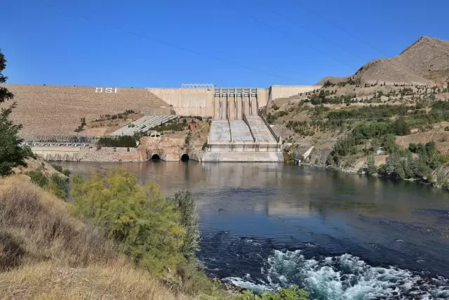 Keban Barajı ve HES 47 yılda ülke ekonomisine 151 milyar lira katkı sağladı