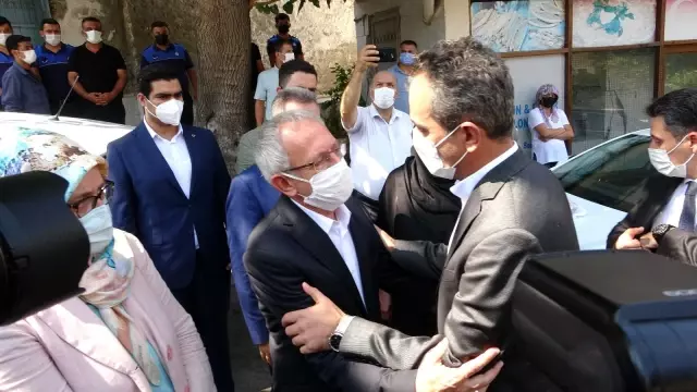 Milli Eğitim Bakanı Özer, Bakan Yardımcısı Bilgili'nin annesinin cenaze törenine katıldı