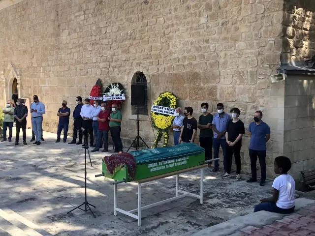 Milli Eğitim Bakanı Özer, Bakan Yardımcısı Bilgili'nin annesinin cenaze törenine katıldı