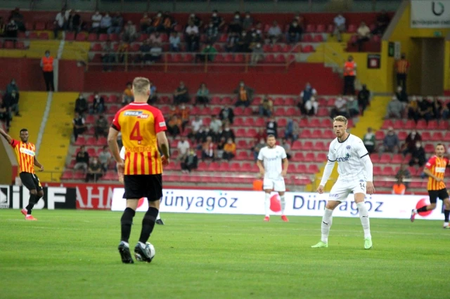 Süper Lig: Kayserispor: 0 Kasımpaşa: 0 (Maç devam ediyor)