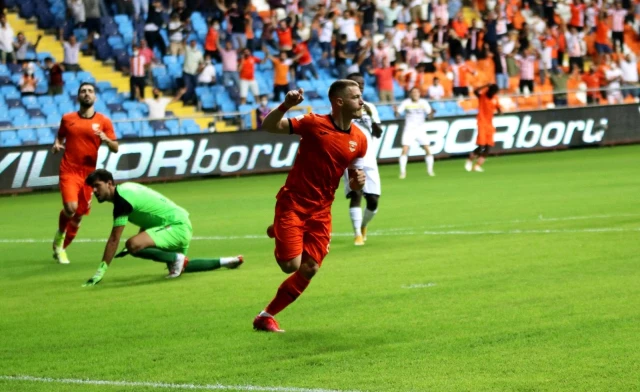 TFF 1. Lig: Adanaspor: 1 Menemenspor: 1 (İlk yarı sonucu)
