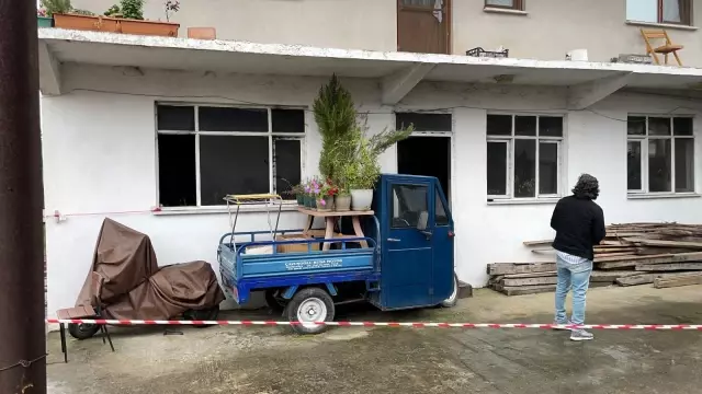 Yanan evde yaşlı şahsın cansız bedeni bulundu