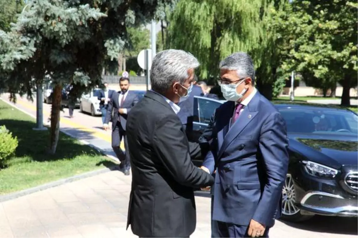 MHP Genel Başkan Yardımcısı Kamil Aydın, Sayın Valimiz Mehmet Makas'ı Ziyaret Etti
