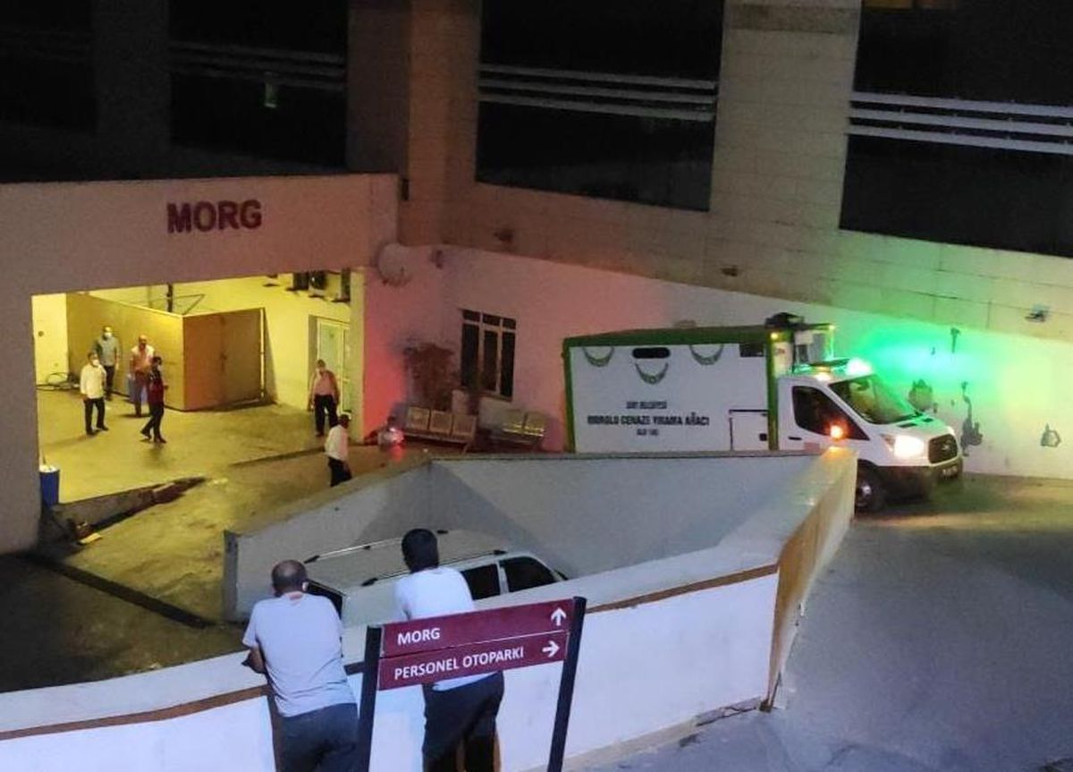 Bisikletiyle duvara çarparak başından yaralanan 11 yaşındaki çocuk hayatını kaybetti