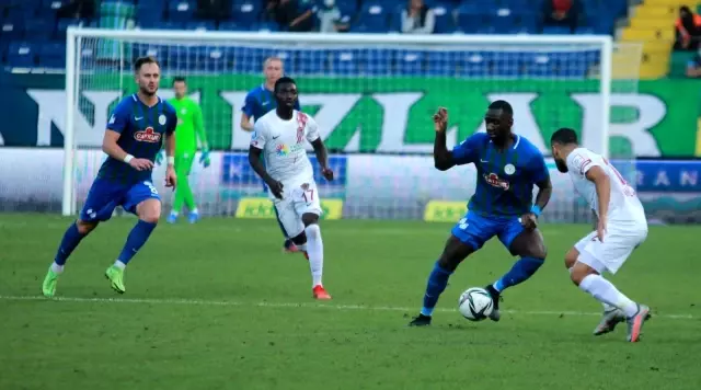 Süper Lig: Çaykur Rizespor: 0 - A. Hatayspor: 0 (İlk yarı)
