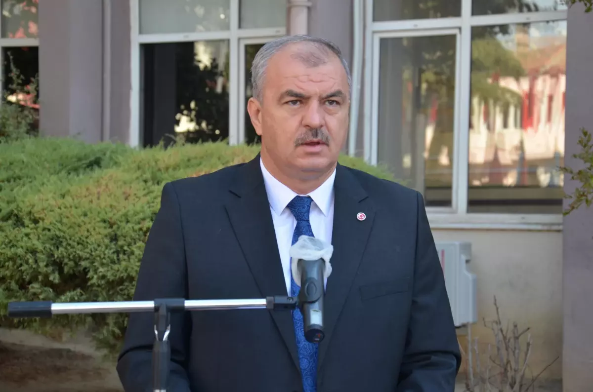 Yeni eğitim öğretim yılının başlaması dolayısıyla tören düzenlendi