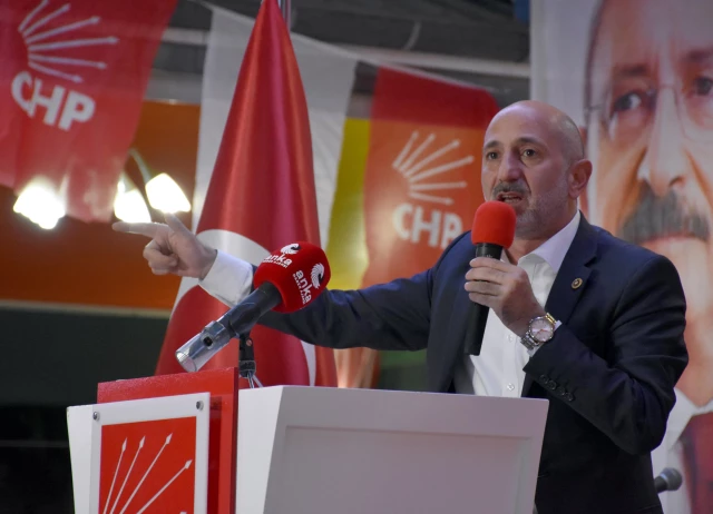 CHP Genel Lider Yardımcısı Öztunç, partililerle bir ortaya geldi