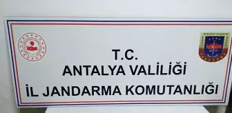 Kovanlık: Son dakika haber: Jandarma tarafından durdurulan araçta ruhsatsız silah bulundu Kovanlık: Son dakika haber: Jandarma tarafından durdurulan araçta ruhsatsız silah bulundu