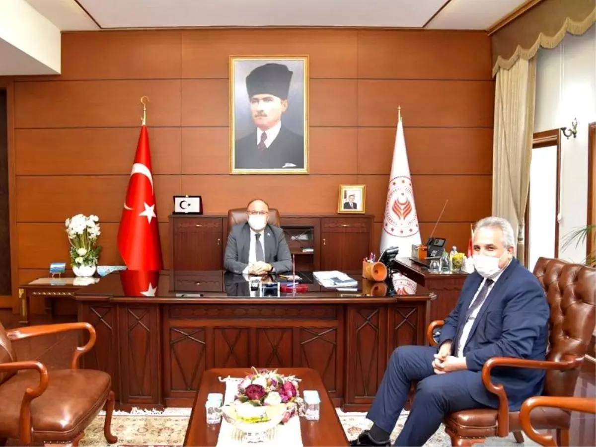 Vali Mustafa Tutulmaz'a Ziyaretler Sürüyor