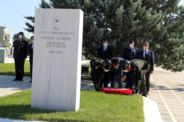Son dakika haber... 27 Mayıs 1960 askeri darbesinin liderini anmaya sadece birkaç kişi geldi