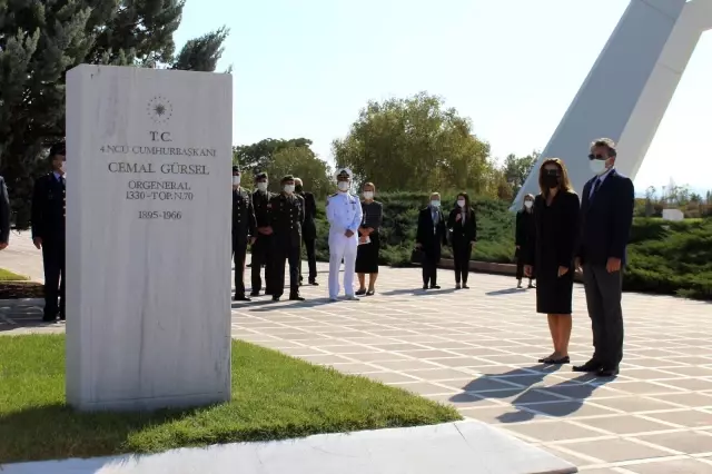 Son dakika haber... 27 Mayıs 1960 askeri darbesinin liderini anmaya sadece birkaç kişi geldi