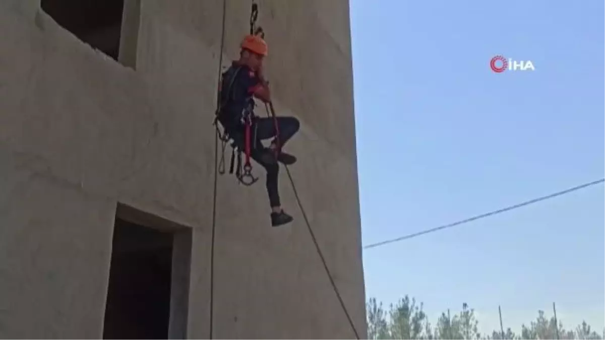 AFAD'dan Diyarbakır'da itfaiye personeline dağcılık eğitimi verildi