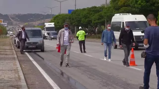 AFYONKARAHİSAR - Kızı PKK tarafından kaçırılan baba, İzmir'den Ankara'ya yaptığı umut yürüyüşünde Afyonkarahisar'a ulaştı