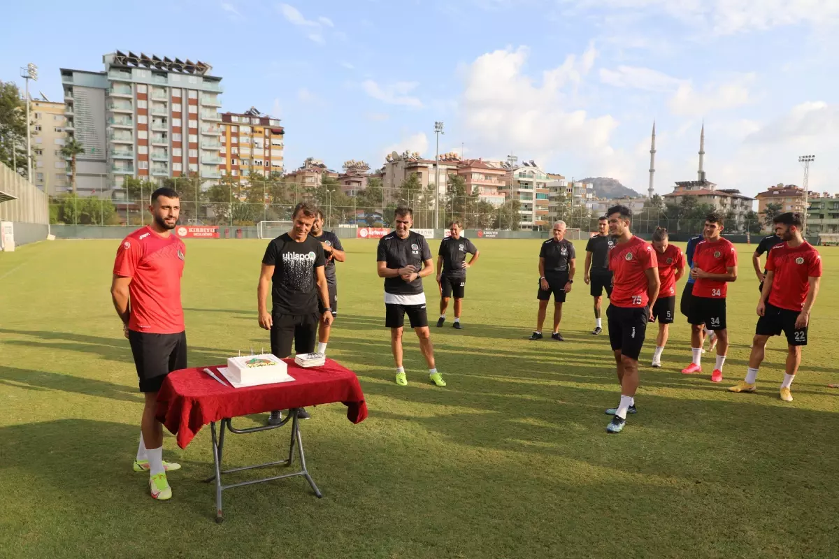 Alanyaspor'da Galatasaray maçı hazırlıkları başladı