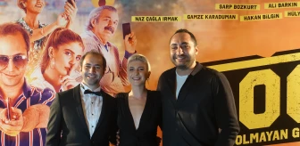'Amacı Olmayan Grup' filminin galası Özdilek Park İstanbul AVM'de yapıldı