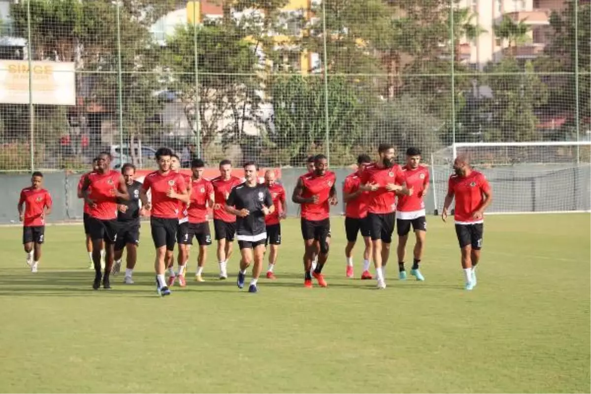Aytemiz Alanyaspor'da Galatasaray hazırlıkları başladı