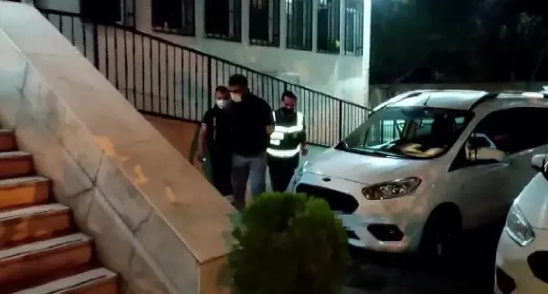 BAKIRKÖY'DE KORSAN OTOPARKÇILAR SUÇÜSTÜ YAKALANDI
