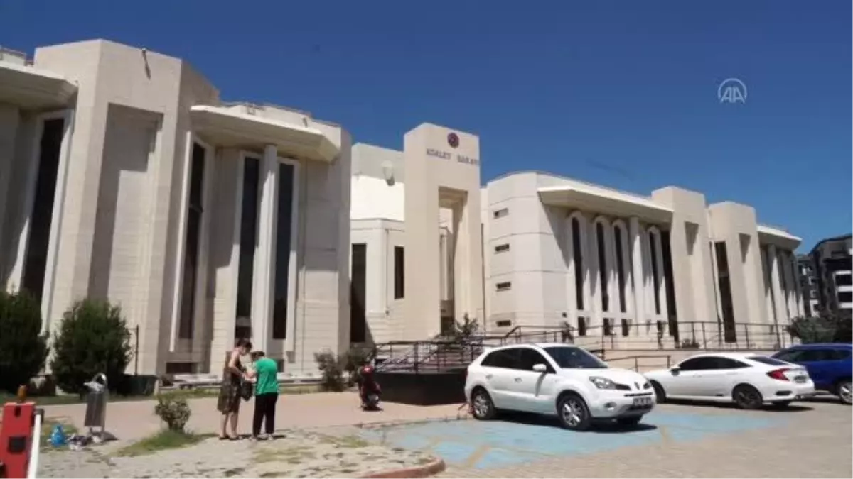BALIKESİR - Çiftlikte işlenen cinayetle ilgili yakalanan 3 kişi tutuklandı