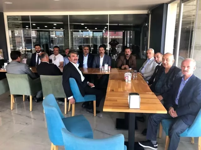 Başkan Geçirgen muhtarlarla bir araya geldi
