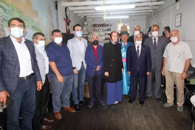 Bayburt'ta yılın ahisi Hanefi Sarıkaya seçildi