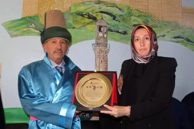 Bayburt'ta yılın ahisi Hanefi Sarıkaya seçildi