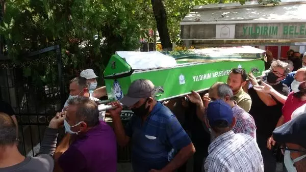 BURSA'NIN KARAGÖZ'Ü, SON YOLCULUĞUNA UĞURLANDI
