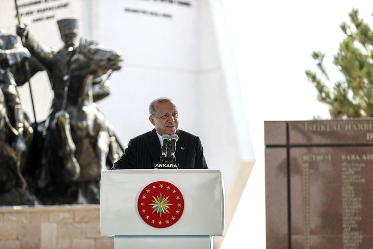 Cumhurbaşkanı Erdoğan, Duatepe Anıtı'nda düzenlenen Sakarya Zaferi'nin 100. Yılı Kutlama Programı'na katılarak konuşma yaptı