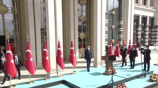 Son dakika... Cumhurbaşkanı Erdoğan: Türkiye, son 19 yılda istihdam sayısını 9,5 milyon artırırken çalışanların gelir seviyesini de katbekat yükseltmiş bir ülke
