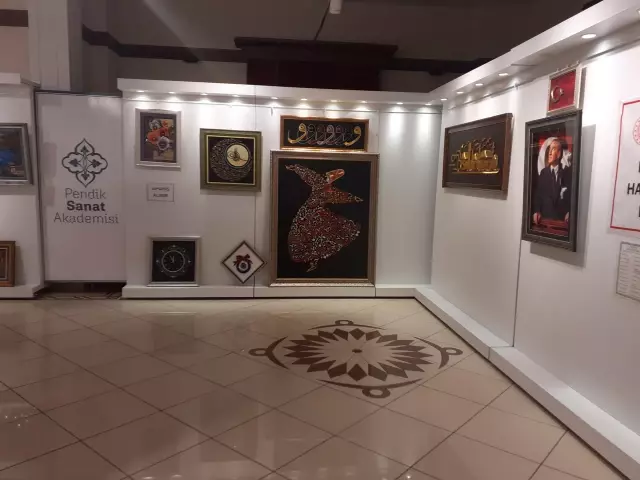 Demirköylü kursiyerlerin eserleri Pendik'te sergilendi