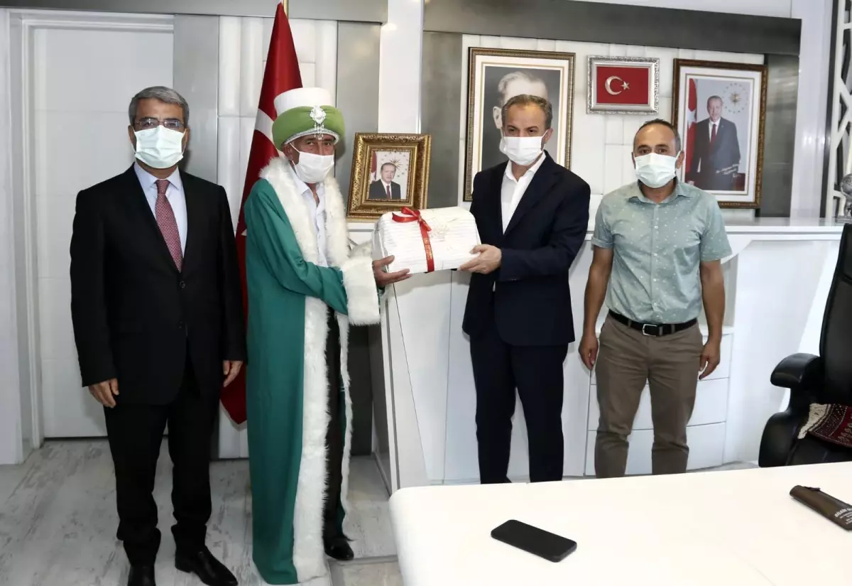 ESNAF ODALARI BAŞKANLARI İLE YILIN AHİSİNDEN, BAŞKANIMIZA ZİYARET