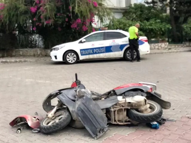 Otomobil ile motosiklet çarpıştı: 1 ağır yaralı