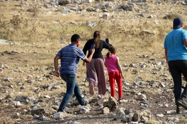 Haberleşmek için 3 yıldır tepelere çıkıyorlar