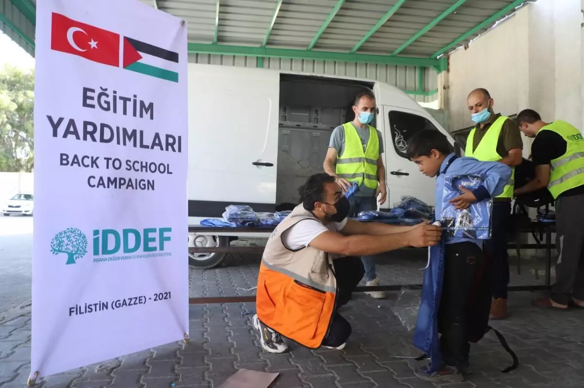 İDDEF'ten öğrencilere eğitim yardımı