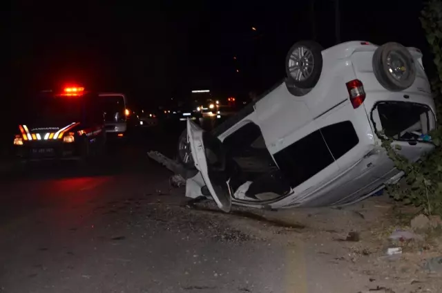 Son dakika haberi... Kamyonet ile hafif ticari araç çarpıştı: 1 ölü, 2 yaralı
