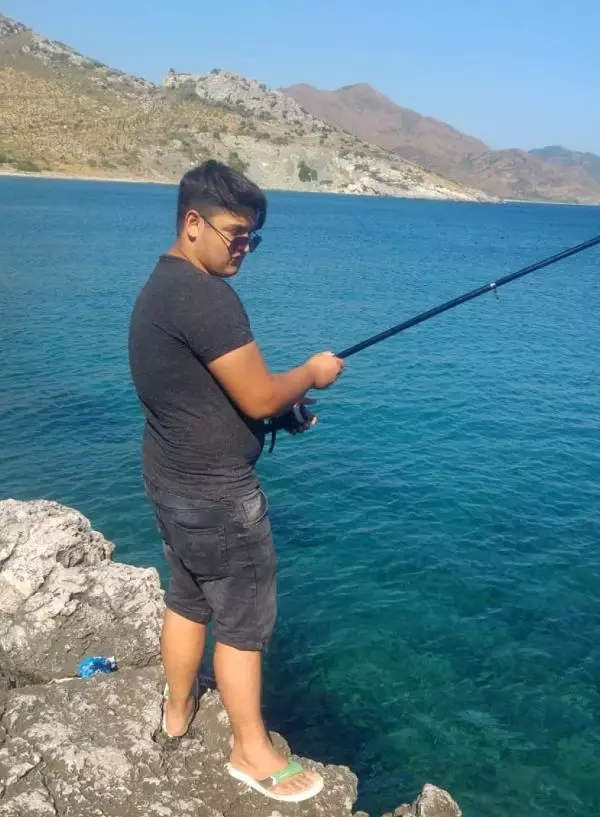 Son dakika haber | KAZA SONRASI ENGELLİ KALAN OĞLUNA BAKAN BABA: TEK İSTEĞİM SAĞLIĞINA KAVUŞMASI