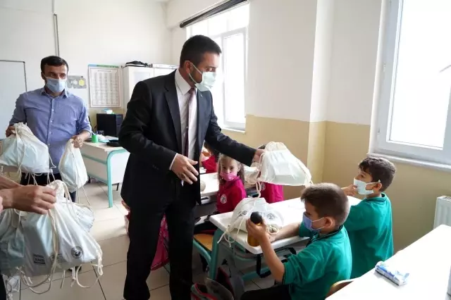 Kestel Belediyesi'nden 4 Bin 500 öğrenciye kırtasiye desteği