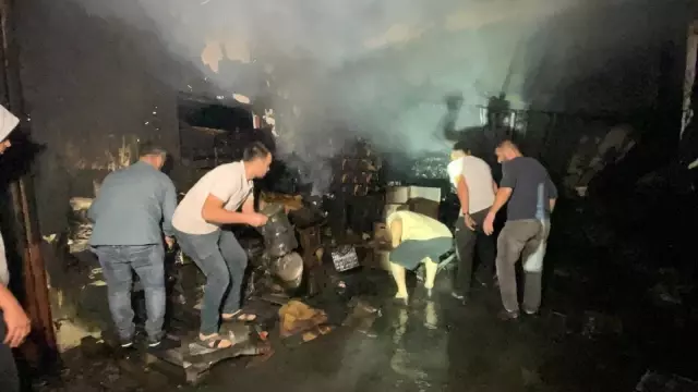 Son Dakika | Kömür imalathanesinde yangın sürüyor