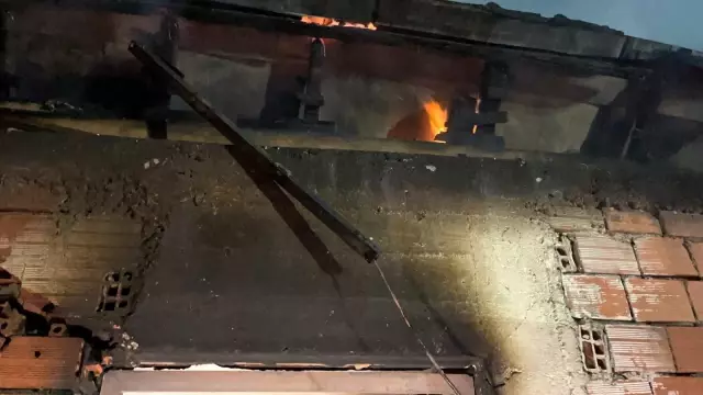Son Dakika | Kömür imalathanesinde yangın sürüyor