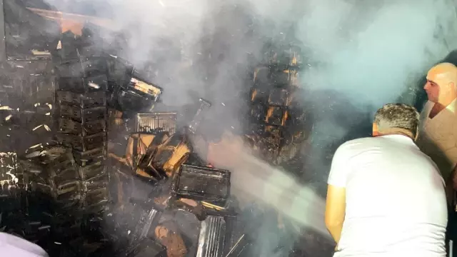 Son Dakika | Kömür imalathanesinde yangın sürüyor