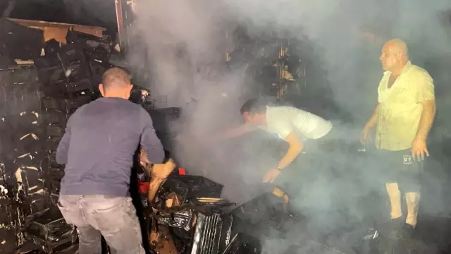 Son Dakika | Kömür imalathanesinde yangın sürüyor