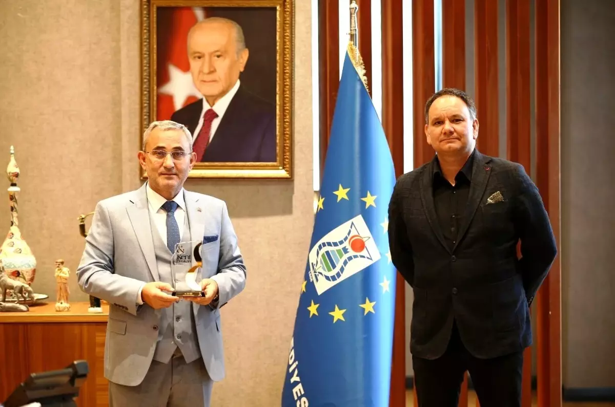 Kütahya Belediyesi'nin 'Akıllı Kent Kütahya' projesine ödül