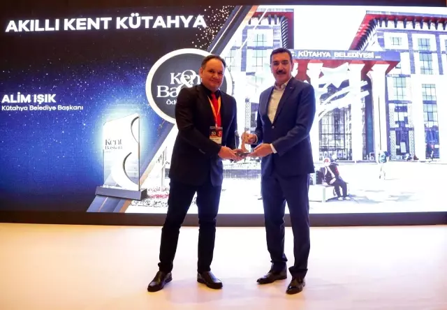 Kütahya Belediyesi'nin Akıllı Kent Kütahya projesine ödül