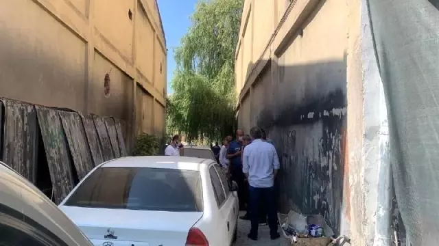 Madde bağımlısı şahsın çatıdaki gezintisi faciayla bitti
