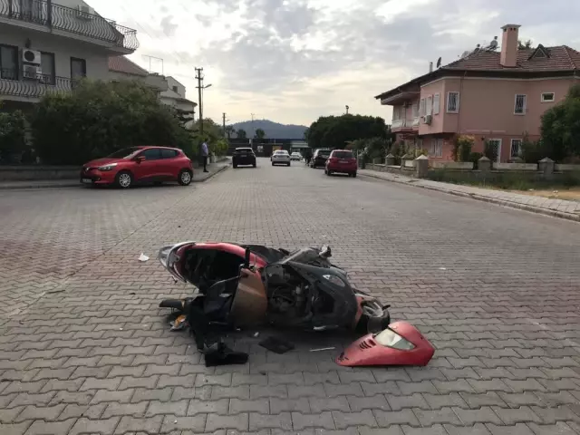 Otomobil ile motosiklet çarpıştı: 1 ağır yaralı