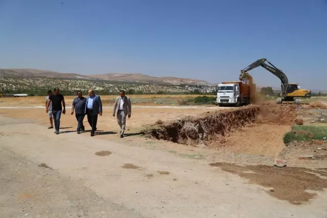 Nizip'te TOKİ inşaatına başlandı