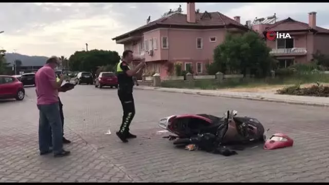 Otomobil ile motosiklet çarpıştı: 1 ağır yaralı