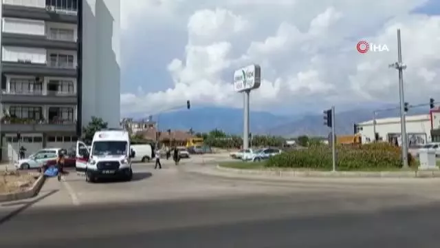 Otomobilin çarptığı motosiklet sürücüsü hayatını kaybetti