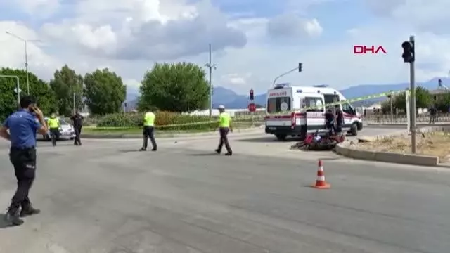 Otomobille çarpışan motosikletin sürücüsü öldü, eşi yaralı