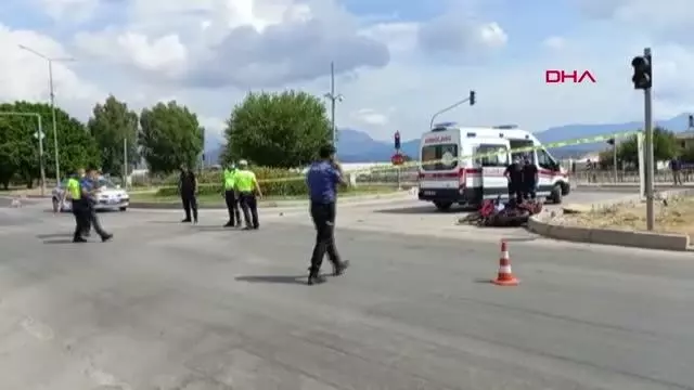 Otomobille çarpışan motosikletin sürücüsü öldü, eşi yaralı