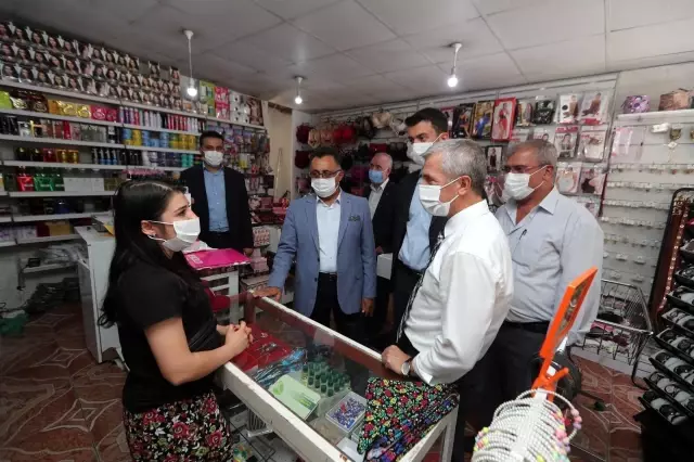 Pandemide zor günler geçiren esnafa Tahmazoğlu morali